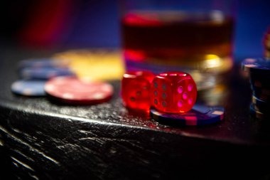 Live croupier announcing spin results at roulette table